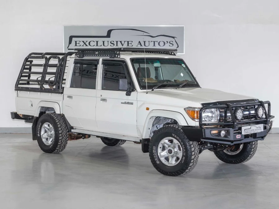 Used 2023 Toyota Land Cruiser 79 4.0 V6 double cab - Exclusive Auto Used 2023 Toyota Land Cruiser 79 4.0 V6 double cab - Exclusive Auto