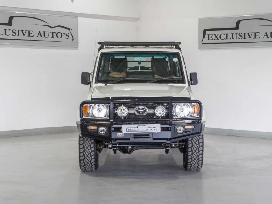 Used 2023 Toyota Land Cruiser 79 4.0 V6 double cab - Exclusive Auto Used 2023 Toyota Land Cruiser 79 4.0 V6 double cab - Exclusive Auto