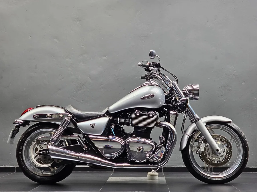 Used 2010 Triumph Thunderbird 1600 ABS - Bikeshop Boksburg Used 2010 Triumph Thunderbird 1600 ABS - Bikeshop Boksburg