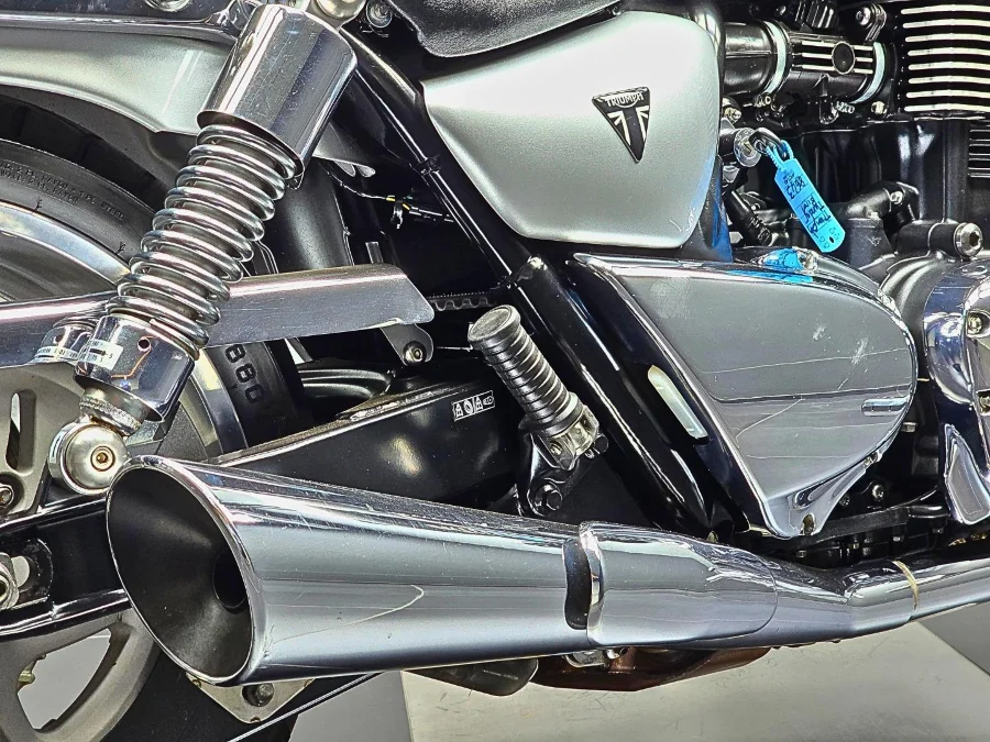 Used 2010 Triumph Thunderbird 1600 ABS - Bikeshop Boksburg Used 2010 Triumph Thunderbird 1600 ABS - Bikeshop Boksburg