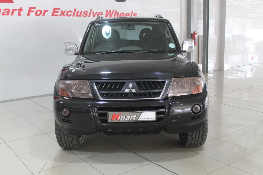 Used 2005 Mitsubishi Pajero 3-door 3.2DI-D GLS - K Mart Auto Used 2005 Mitsubishi Pajero 3-door 3.2DI-D GLS - K Mart Auto