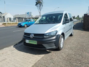 Used 2018 Volkswagen Caddy Maxi 2.0TDI crew bus