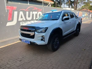 Used 2024 Isuzu D-Max 1.9TD double cab LS manual