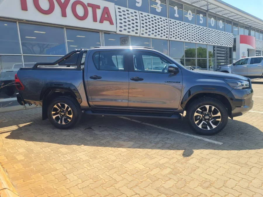 Used 2025 Toyota Hilux 2.8GD-6 double cab Legend 55 - Godrich Toyota Used 2025 Toyota Hilux 2.8GD-6 double cab Legend 55 - Godrich Toyota