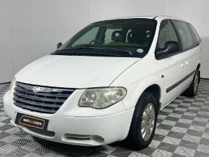 Used 2006 Chrysler Voyager 3.3 SE