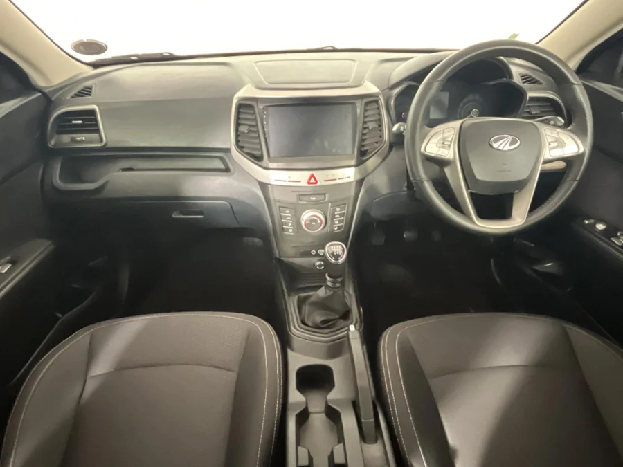 Used 2022 Mahindra XUV300 1.2T W6 - WeBuyCars Midstream