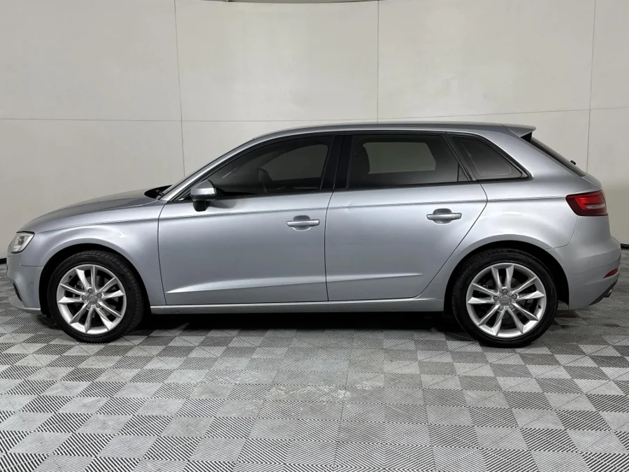 Used 2018 Audi A3 Sportback 35TFSI Black Edition - WeBuyCars Midstream