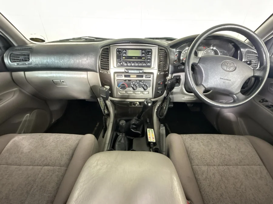 Used 2006 Toyota Land Cruiser 100 4.2D GX - WeBuyCars Midstream Used 2006 Toyota Land Cruiser 100 4.2D GX - WeBuyCars Midstream