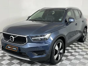 Used 2021 Volvo XC40 D4 AWD Momentum