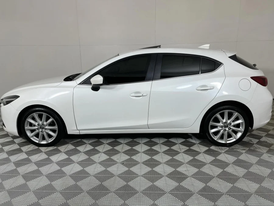 Used 2020 Mazda Mazda3 hatch 2.0 Astina - WeBuyCars JHB South