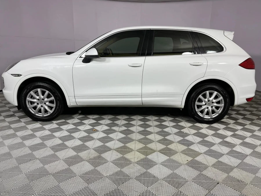 Used 2013 Porsche Cayenne diesel - WeBuyCars Epping