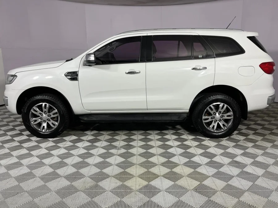Used 2016 Ford Everest 3.2TDCi 4WD XLT - WeBuyCars Epping Used 2016 Ford Everest 3.2TDCi 4WD XLT - WeBuyCars Epping