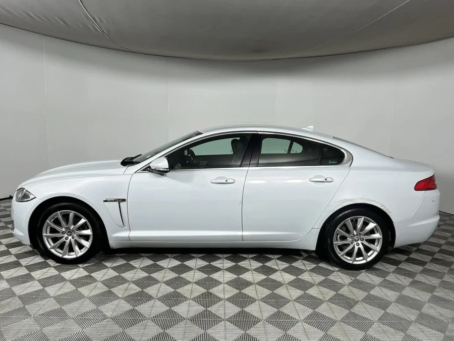 Used 2015 Jaguar XF 2.2D Premium Luxury - WeBuyCars Richmond Used 2015 Jaguar XF 2.2D Premium Luxury - WeBuyCars Richmond