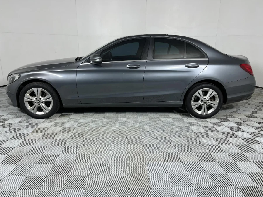 Used 2017 Mercedes-Benz C-Class C200 Avantgarde auto - WeBuyCars Riverhorse