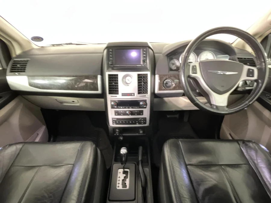 Used 2012 Chrysler Grand Voyager 2.8CRD Limited - WeBuyCars The Dome Used 2012 Chrysler Grand Voyager 2.8CRD Limited - WeBuyCars The Dome