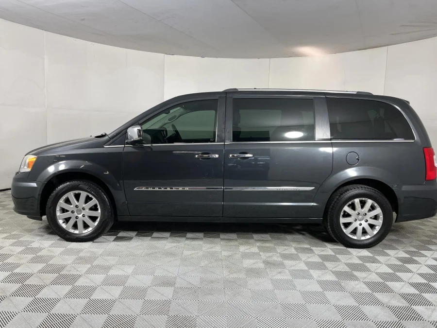 Used 2012 Chrysler Grand Voyager 2.8CRD Limited - WeBuyCars The Dome Used 2012 Chrysler Grand Voyager 2.8CRD Limited - WeBuyCars The Dome