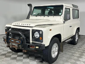Used 2010 Land Rover Defender 90 TD station wagon Ice
