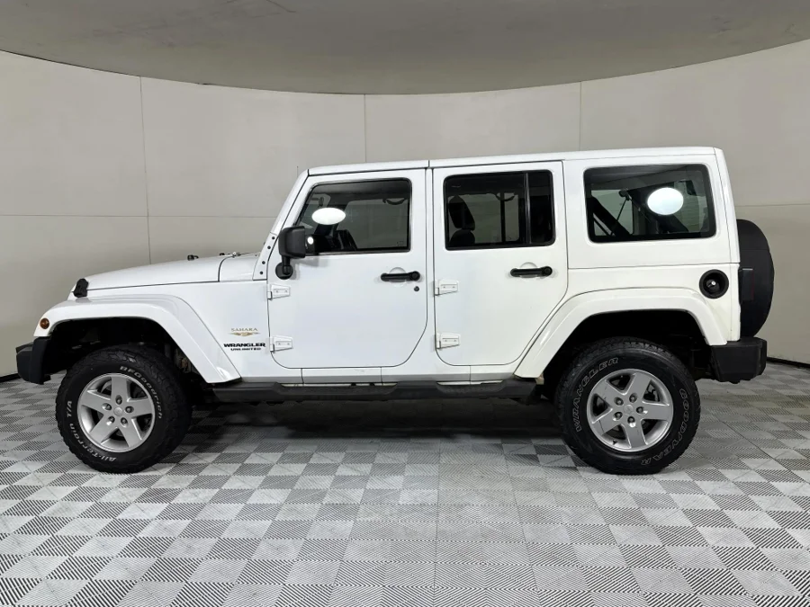 Used 2011 Jeep Wrangler Unlimited 2.8CRD Altitude - WeBuyCars Midstream