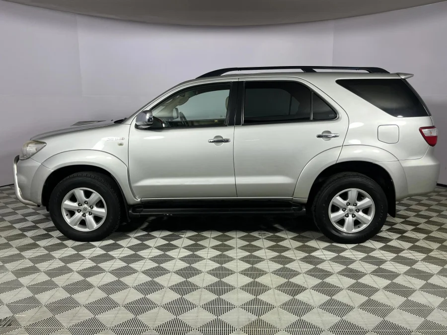Used 2011 Toyota Fortuner 3.0D-4D auto - WeBuyCars Durban Used 2011 Toyota Fortuner 3.0D-4D auto - WeBuyCars Durban