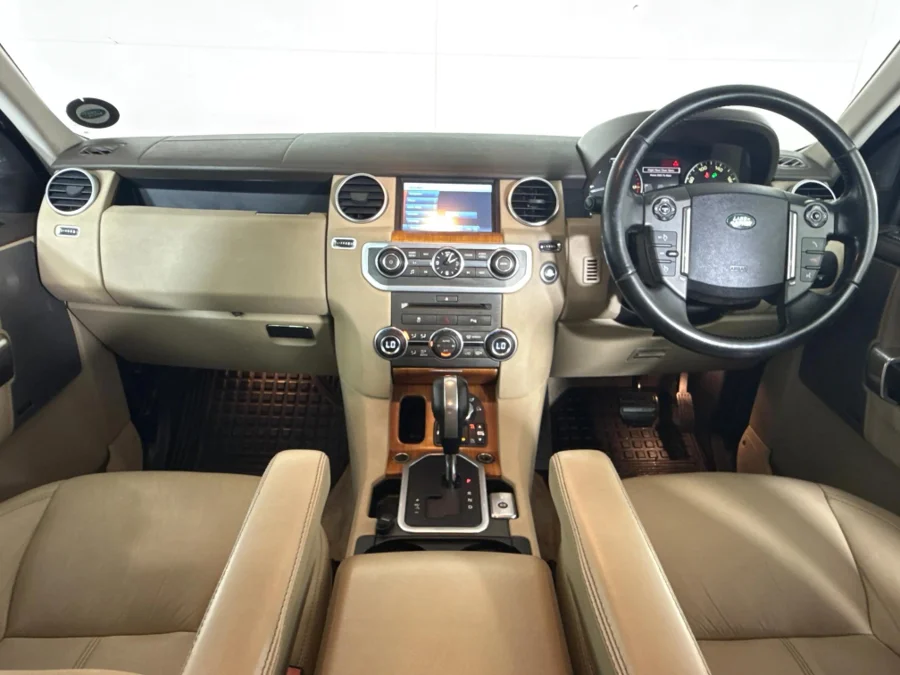 Used 2011 Land Rover Discovery SDV6 HSE - WeBuyCars Midstream Used 2011 Land Rover Discovery SDV6 HSE - WeBuyCars Midstream