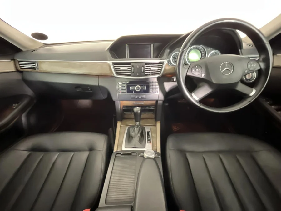 Used 2010 Mercedes-Benz E-Class E200CGI Elegance - WeBuyCars The Dome