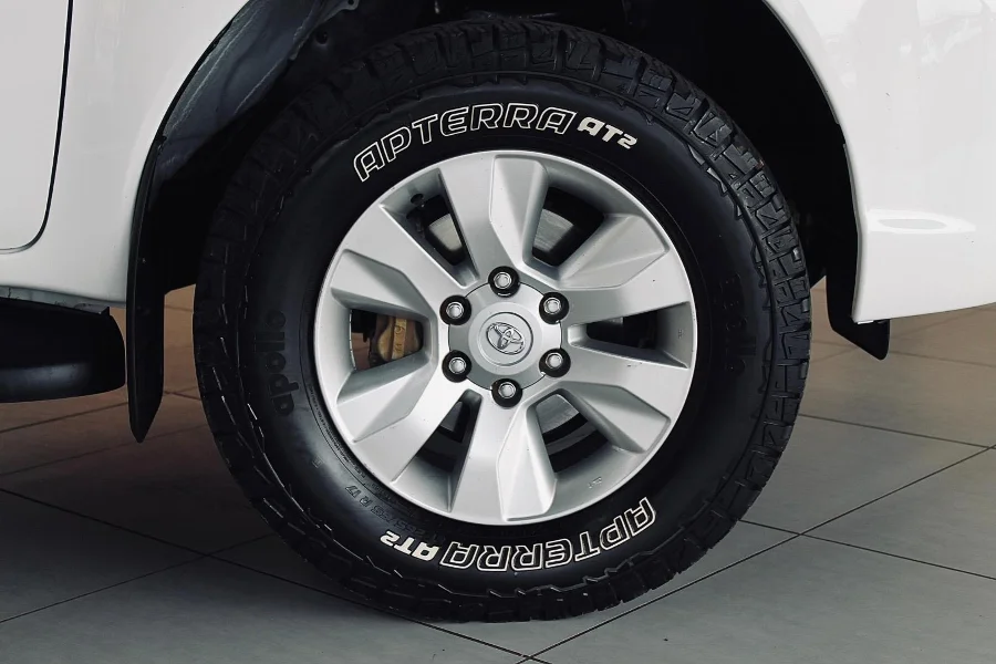 Used 2019 Toyota Hilux 2.4GD-6 double cab SRX auto - Midcity Motors Klerksdorp Used 2019 Toyota Hilux 2.4GD-6 double cab SRX auto - Midcity Motors Klerksdorp
