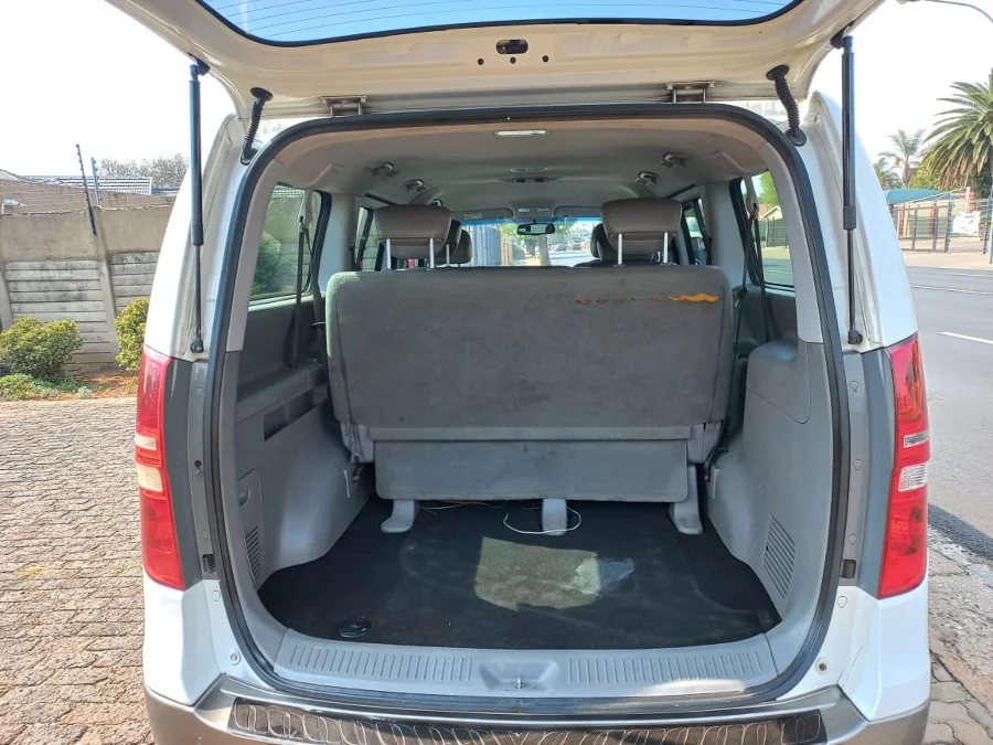 Used 2020 Hyundai H-1 2.5VGTi bus Elite 9-seater - Skyview Autos Used 2020 Hyundai H-1 2.5VGTi bus Elite 9-seater - Skyview Autos