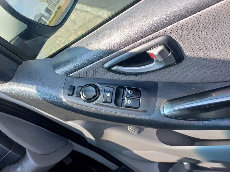 Used 2020 Hyundai H-1 2.5VGTi bus Elite 9-seater - Skyview Autos Used 2020 Hyundai H-1 2.5VGTi bus Elite 9-seater - Skyview Autos