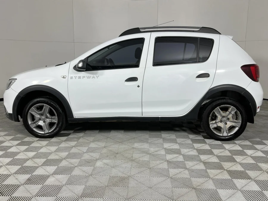 Used 2017 Renault Sandero 66kW turbo Stepway Expression - WeBuycars East London Used 2017 Renault Sandero 66kW turbo Stepway Expression - WeBuycars East London