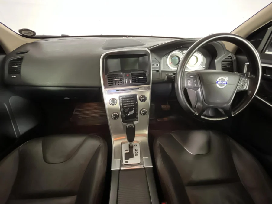 Used 2013 Volvo XC60 D5 Elite - WeBuyCars Germiston