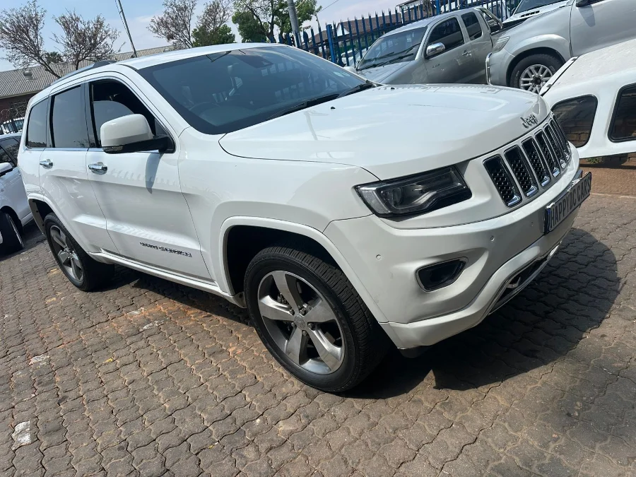 Used 2017 Jeep Grand Cherokee 3.6L Overland - Happy DC Motors Used 2017 Jeep Grand Cherokee 3.6L Overland - Happy DC Motors