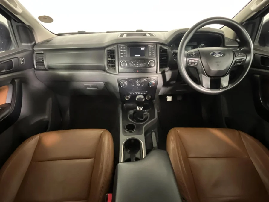 Used 2017 Ford Everest 2.2TDCi XLS - WeBuyCars Silverlakes Used 2017 Ford Everest 2.2TDCi XLS - WeBuyCars Silverlakes