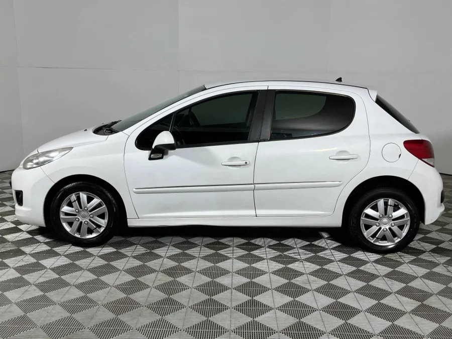Used 2012 Peugeot 207 1.4 Pop Art - WeBuyCars Germiston