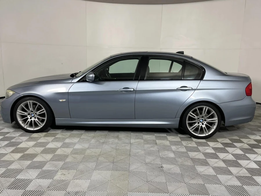 Used 2010 BMW 3 Series 320i auto - WeBuyCars Riverhorse Used 2010 BMW 3 Series 320i auto - WeBuyCars Riverhorse