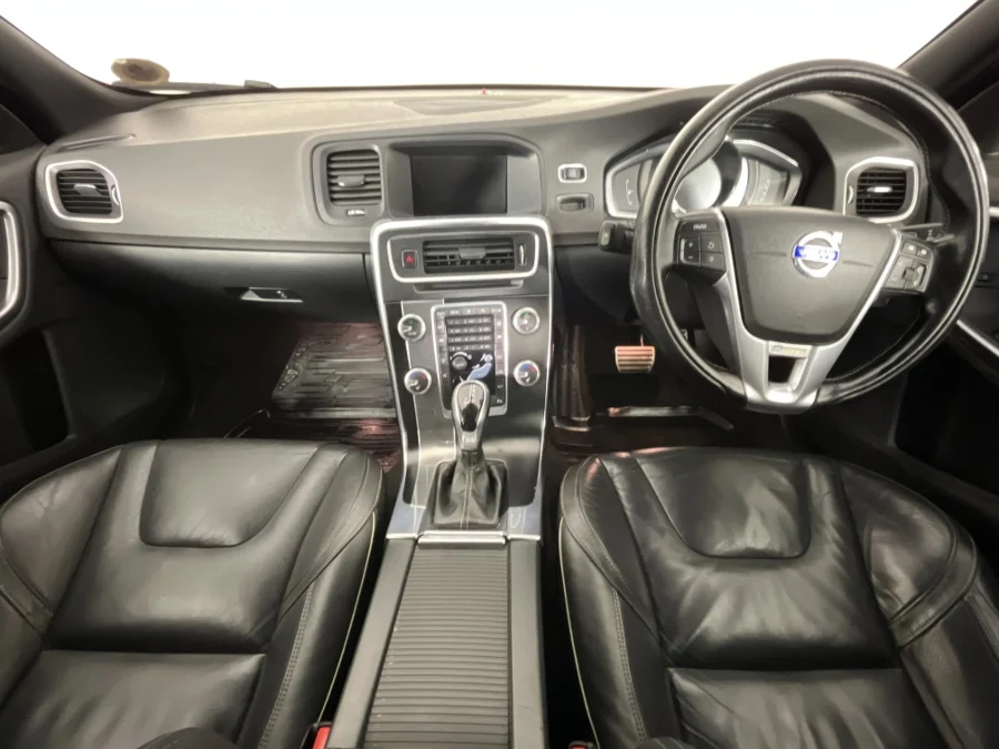 Used 2015 Volvo S60 D4 R-Design auto - WeBuyCars The Dome