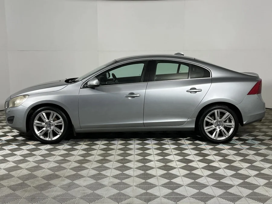 Used 2012 Volvo S60 T4 Excel - WeBuyCars Germiston