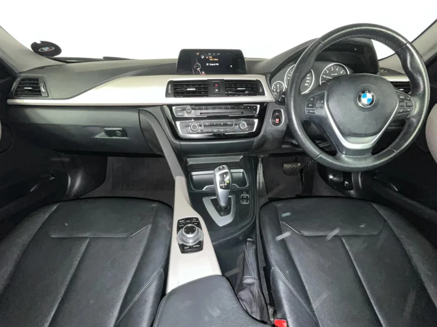 Used 2017 BMW 3 Series 318i auto - WeBuyCars Durban Used 2017 BMW 3 Series 318i auto - WeBuyCars Durban
