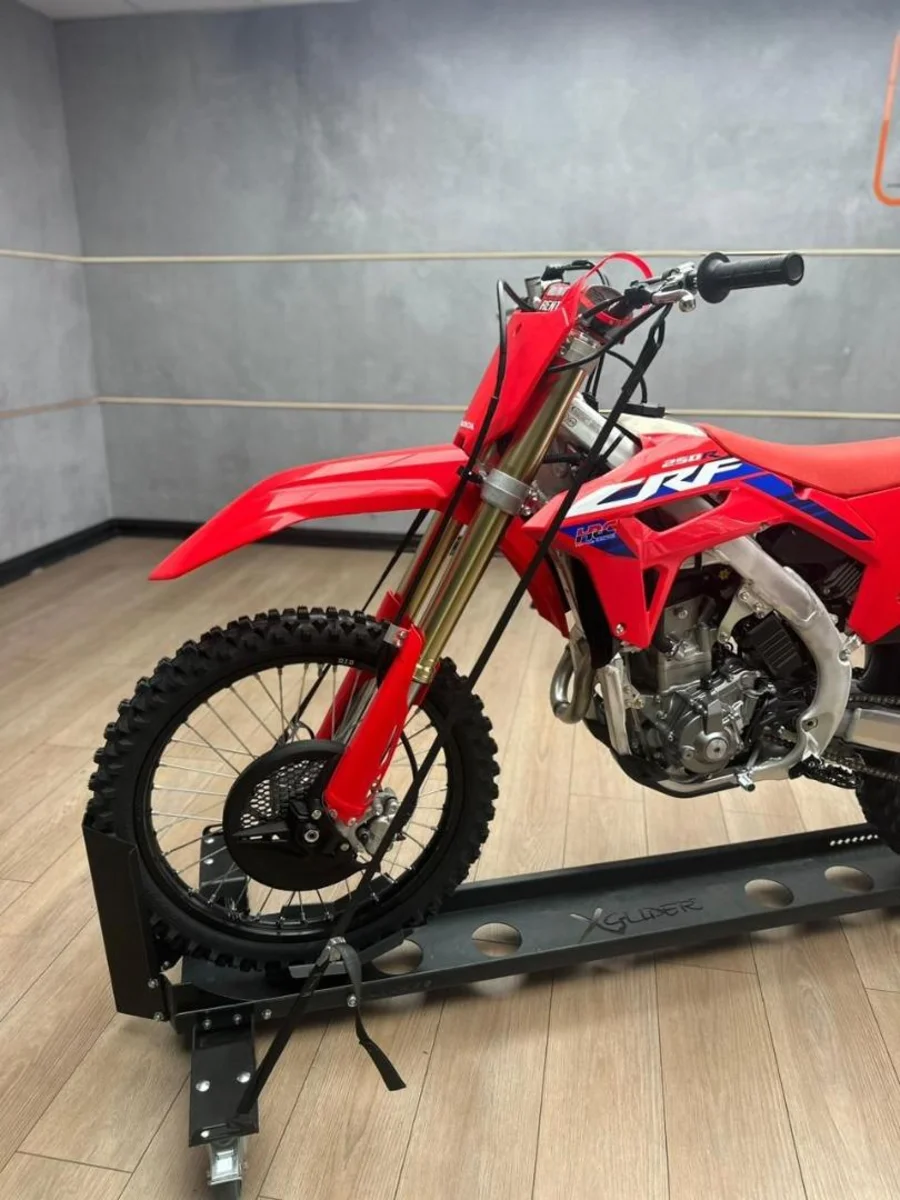 New 2025 Honda CRF 250 R - UB Leisure New 2025 Honda CRF 250 R - UB Leisure