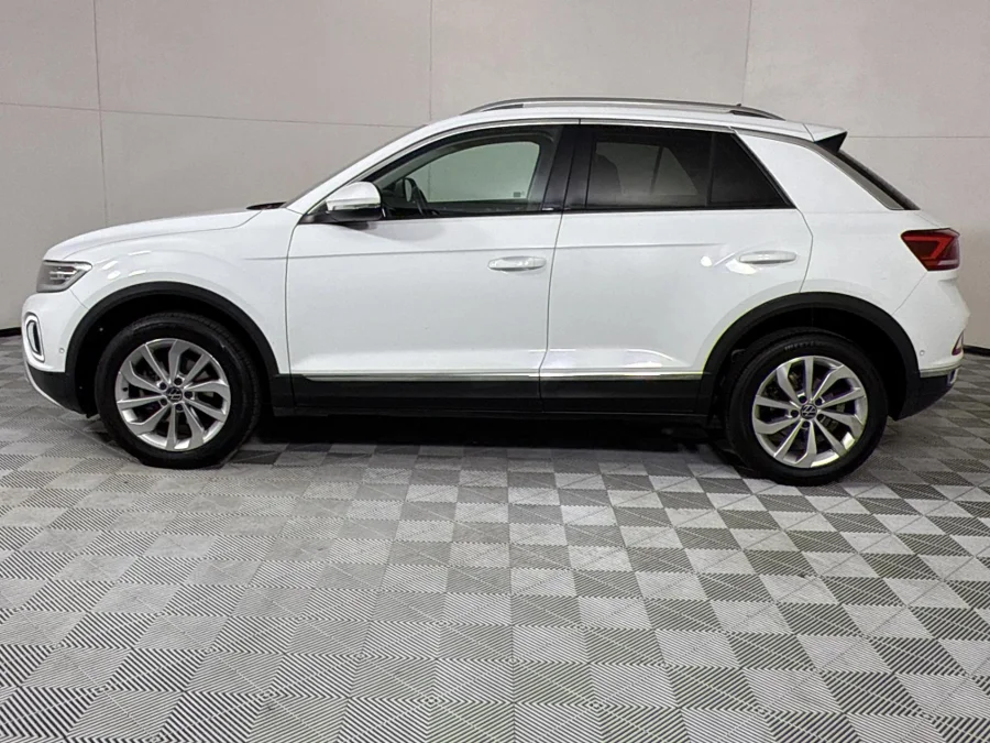 Used 2023 Volkswagen T-Roc 1.4TSI Design - WeBuyCars Midstream Used 2023 Volkswagen T-Roc 1.4TSI Design - WeBuyCars Midstream
