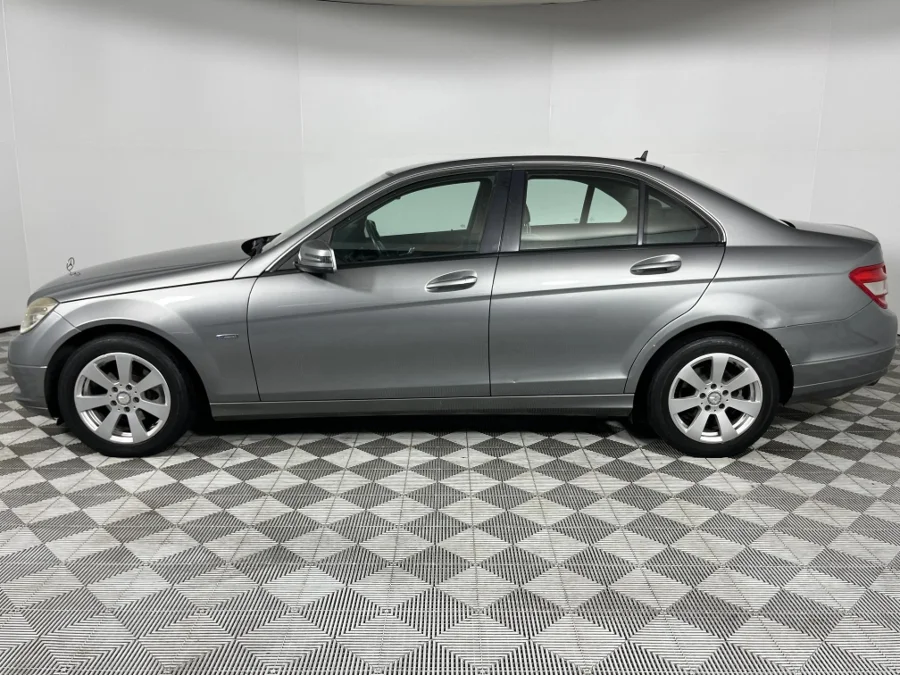 Used 2010 Mercedes-Benz C-Class C180CGI Classic Touchshift - WeBuyCars Richmond