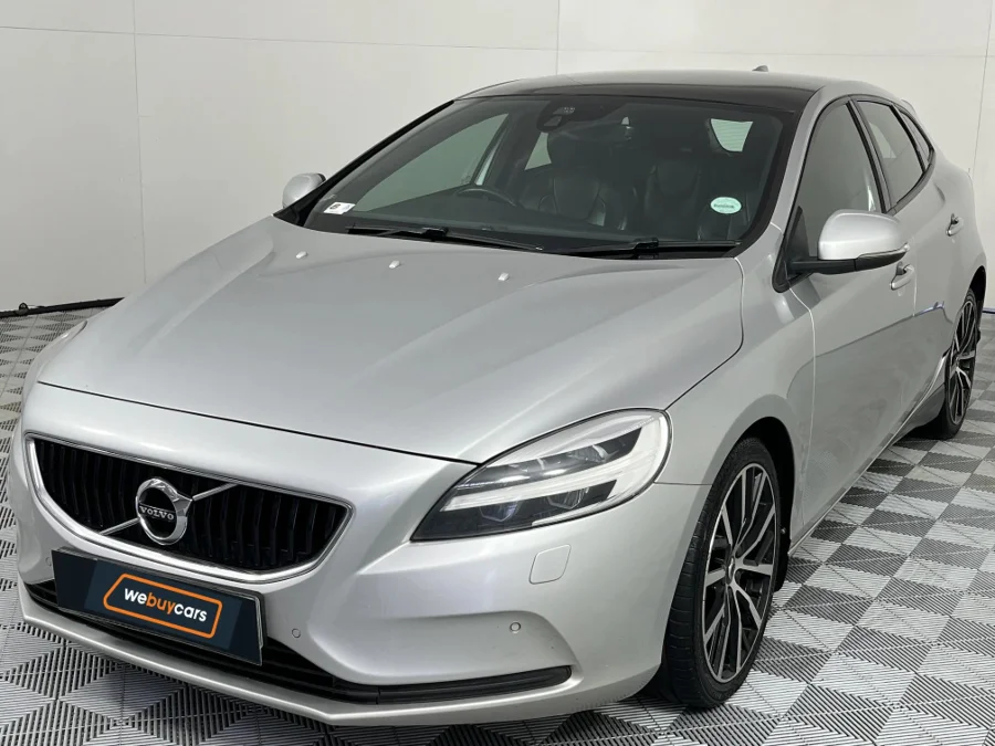 Used 2020 Volvo V40 D4 Inscription - WeBuyCars Mbombela