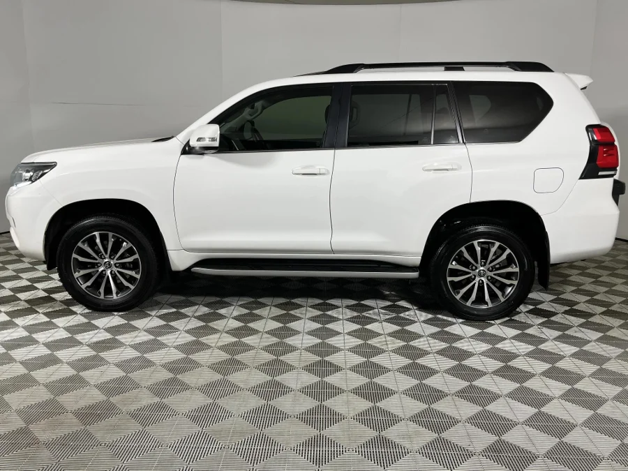 Used 2024 Toyota Land Cruiser Prado 2.8GD VX-L - WeBuyCars Germiston Used 2024 Toyota Land Cruiser Prado 2.8GD VX-L - WeBuyCars Germiston