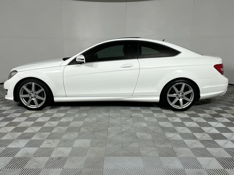 Used 2014 Mercedes-Benz C-Class C180 coupe auto - WeBuyCars The Dome Used 2014 Mercedes-Benz C-Class C180 coupe auto - WeBuyCars The Dome