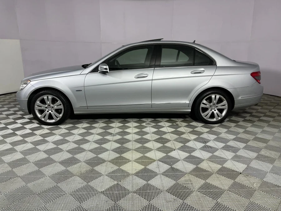 Used 2011 Mercedes-Benz C-Class C180CGI Avantgarde Touchshift - WeBuyCars Brackenfell Cape Town
