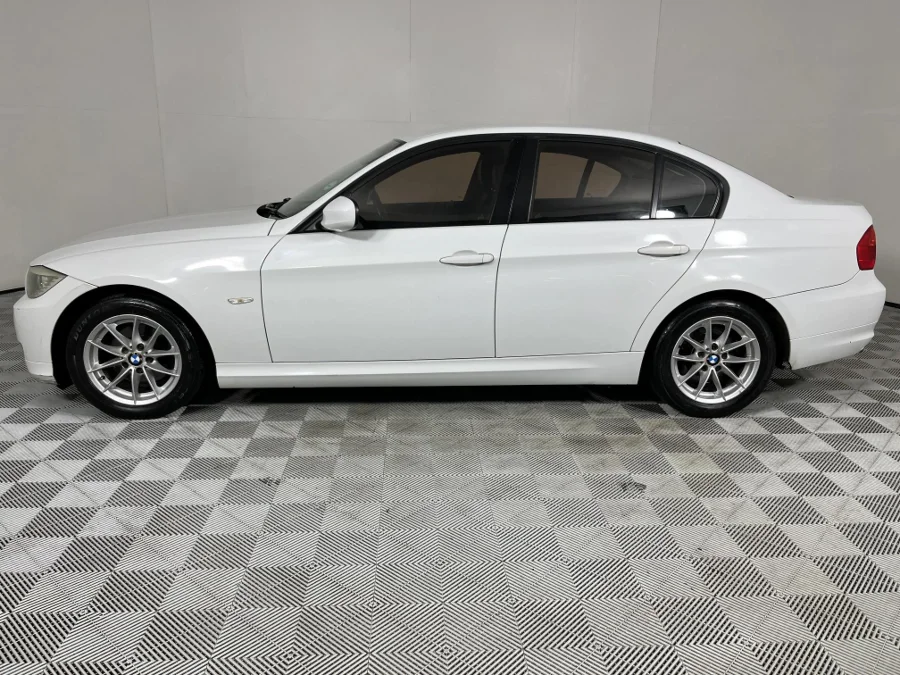 Used 2010 BMW 3 Series 320i Innovations - WeBuyCars The Dome