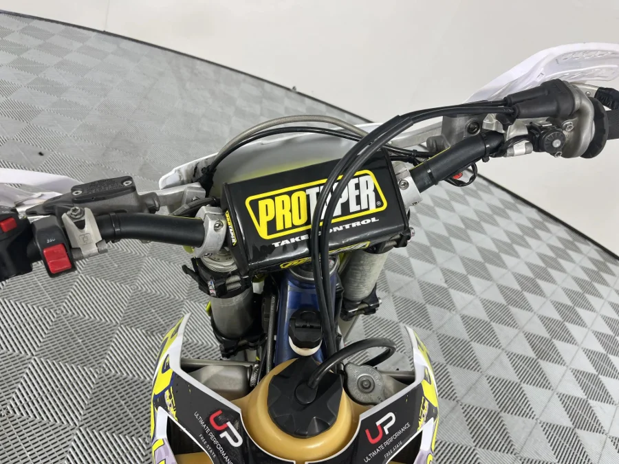 Used 2023 Husqvarna TE 300 Heritage - WeBuyCars The Dome Used 2023 Husqvarna TE 300 Heritage - WeBuyCars The Dome