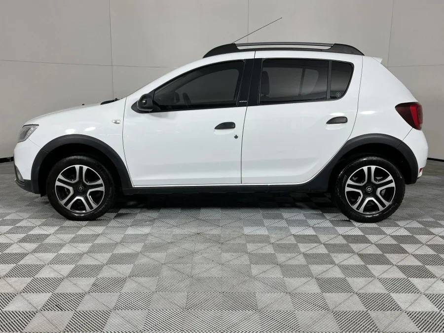 Used 2018 Renault Sandero 66kW turbo Stepway TechRoad - WeBuycars East London Used 2018 Renault Sandero 66kW turbo Stepway TechRoad - WeBuycars East London