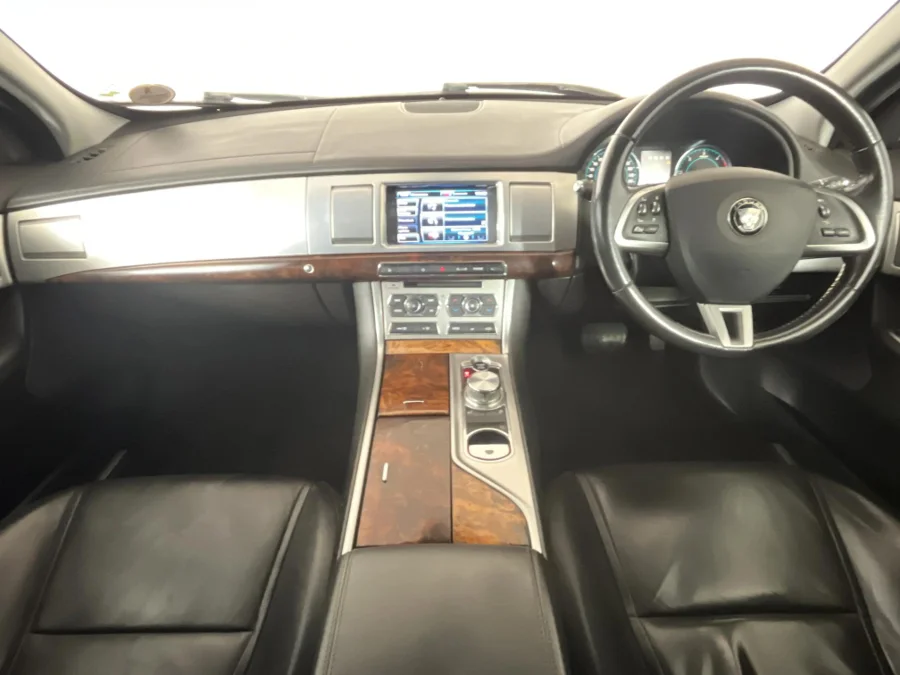 Used 2014 Jaguar XF 2.2D Premium Luxury - WeBuyCars The Dome Used 2014 Jaguar XF 2.2D Premium Luxury - WeBuyCars The Dome