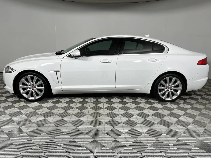 Used 2014 Jaguar XF 2.2D Premium Luxury - WeBuyCars The Dome Used 2014 Jaguar XF 2.2D Premium Luxury - WeBuyCars The Dome