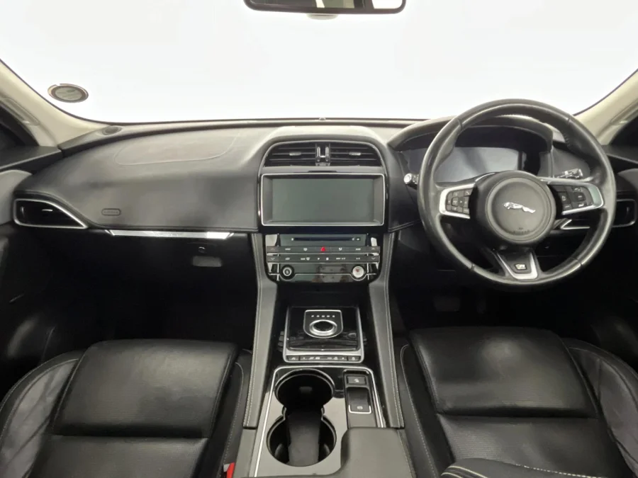 Used 2017 Jaguar F-Pace 20d AWD Chequered Flag - WeBuyCars Gqeberha Used 2017 Jaguar F-Pace 20d AWD Chequered Flag - WeBuyCars Gqeberha